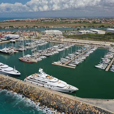 La Poesia Di Scirocca Hotel en barco Lido di Ostia